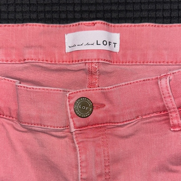 LIMITED TIME $4 ITEM!! LOFT Pink Cropped Jeans - Picture 2 of 6